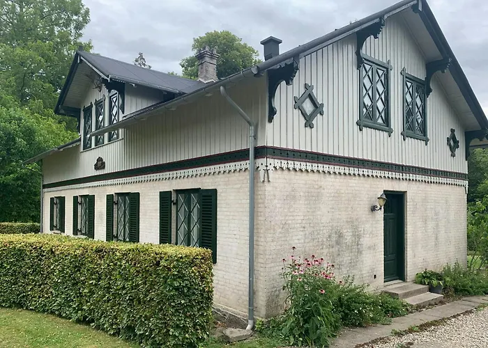 Historic Gamekeeper's House At Castle Σπίτι διακοπών Tranekær